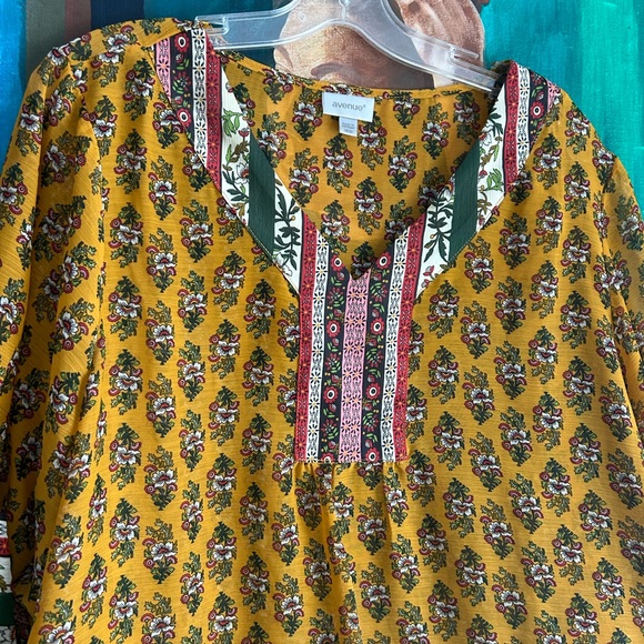 Avenue Floral Yellow Top Plus Size 18-20 - Picture 5 of 13